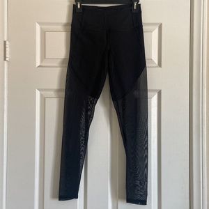Victoria’s Secret Sport - Black High Waist Mesh Legging